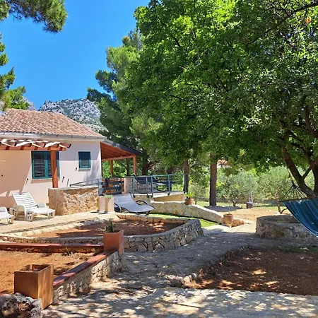 Kuca Mare, 130m Od Mora Holiday home *