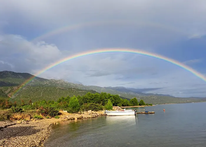 Kuca Mare, 130m Od Mora * Селине